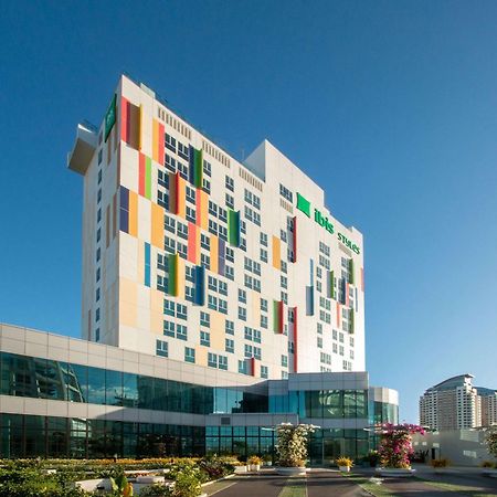 Ibis Styles Manila Araneta City Ciudad Quezon Exterior foto